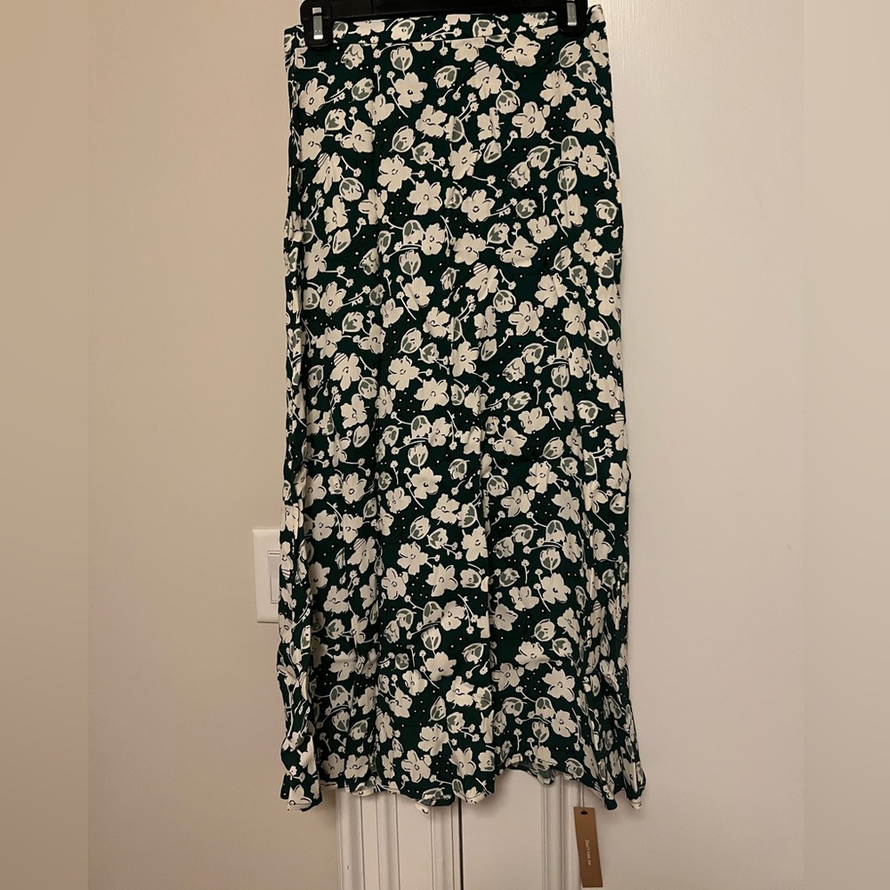 Reformation Bea Skirt Size 4 (new, tags on)